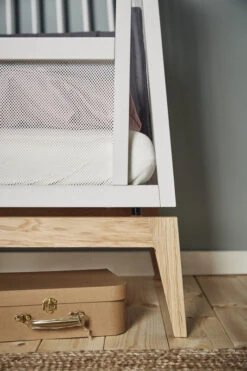 Leander Lit Luna 60 X 120 Chêne / Blanc 34 Leander Lit Luna 60 X 120 Chêne / Blanc -Soins Pour Bébé lit luna 60 120 chene blanc leander bambinou pied