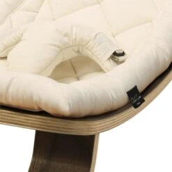 Transat En Bois De Noyer LEVO Avec Coussin Au Choix 10 Transat En Bois De Noyer LEVO Avec Coussin Au Choix -Soins Pour Bébé transat noyer levo organic white charlie crane bambinou produit tissu 1
